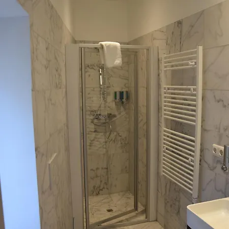 Atel Lasserhof 3* Solnohrad