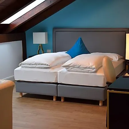 Hotell Atel Lasserhof 3*