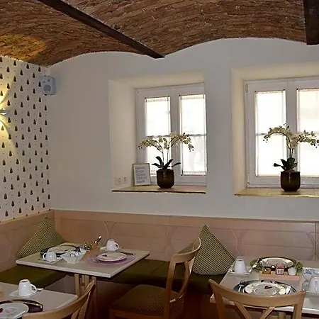 Atel Lasserhof Hotell 3*