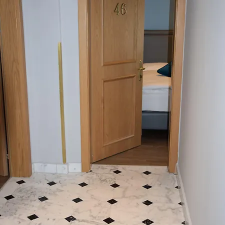 Atel Lasserhof 3*