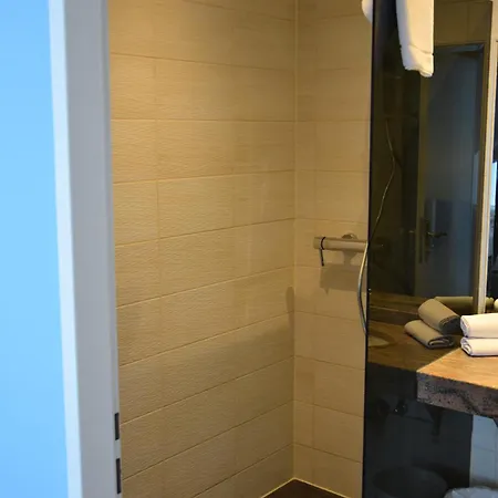 拉瑟霍夫安特宾馆 酒店